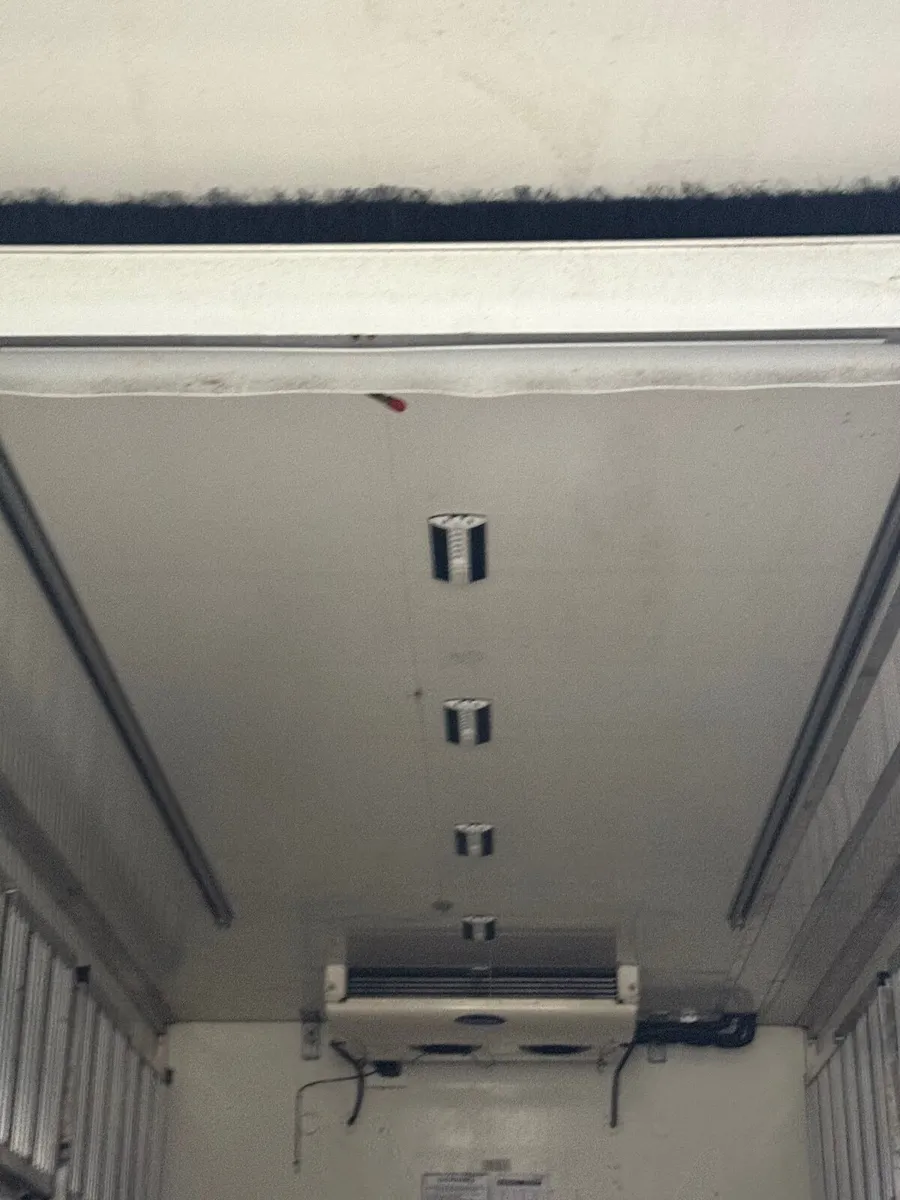 ISUZU FRIGE TRUCK ( 2018 13.5 TON  ) - Image 4