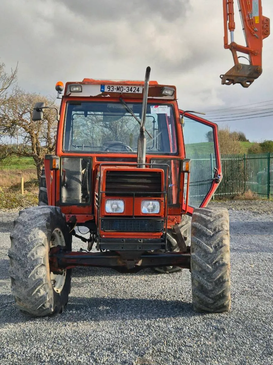 Fiat 1993 tractor - Image 2