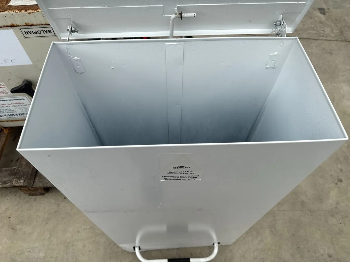 Online Auction Of A Pedal Bin & More! - Image 3