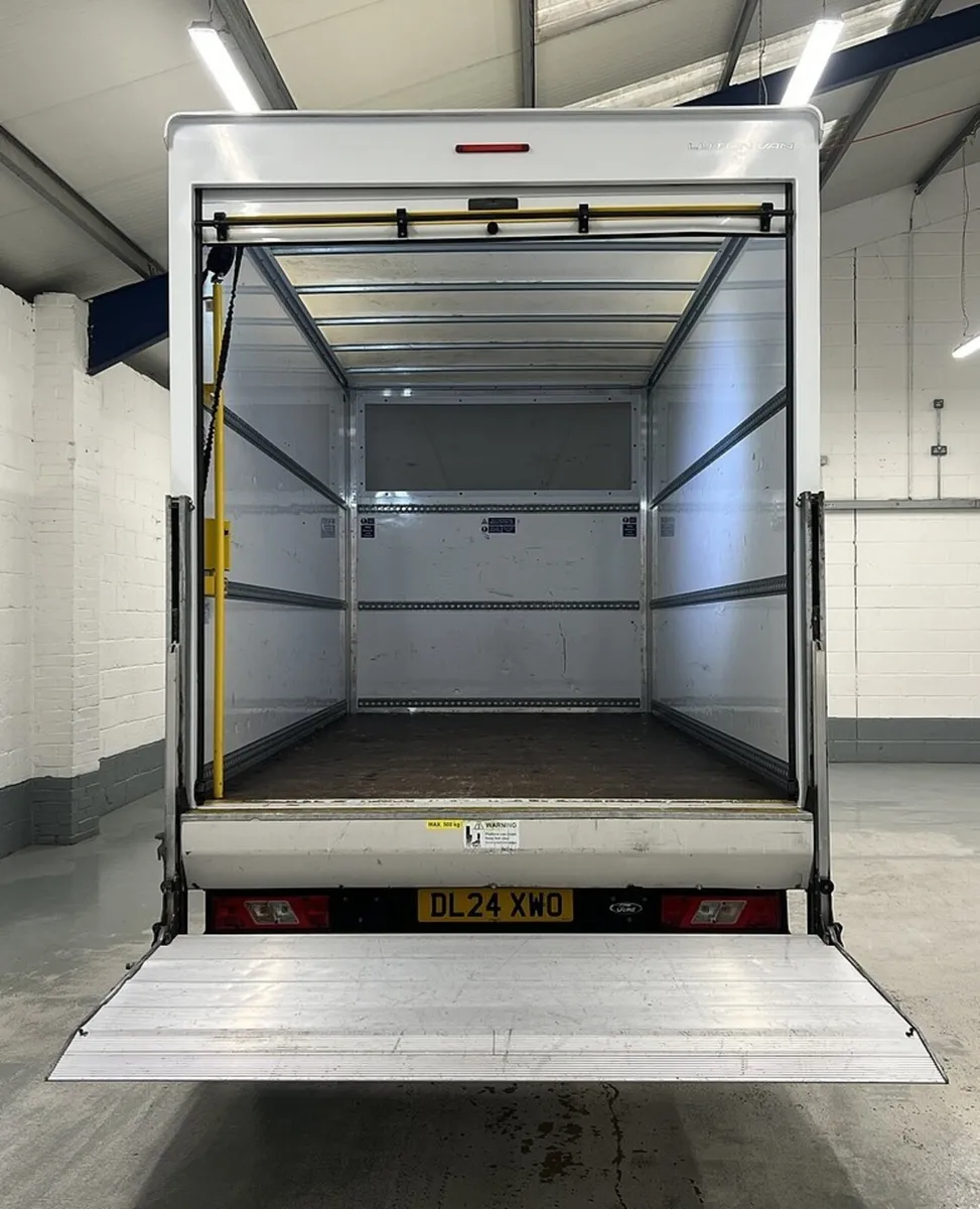 2024 Ford Transit Luton Box Van - Image 4