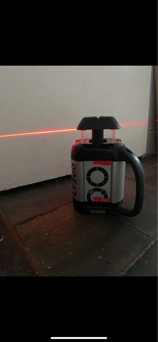 Agatec  Laser Level + Receiver €299 - Image 3