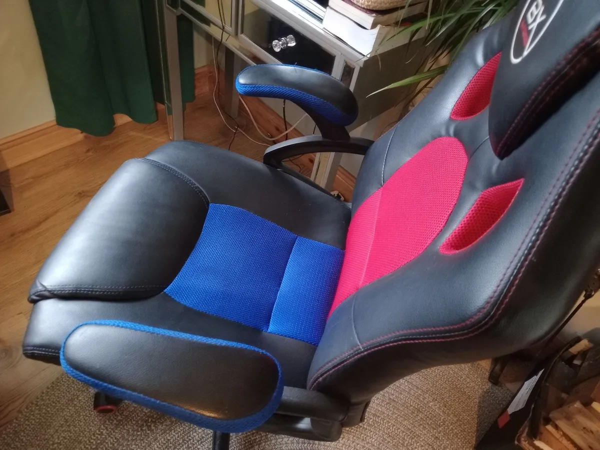 Game Armchair - Image 4