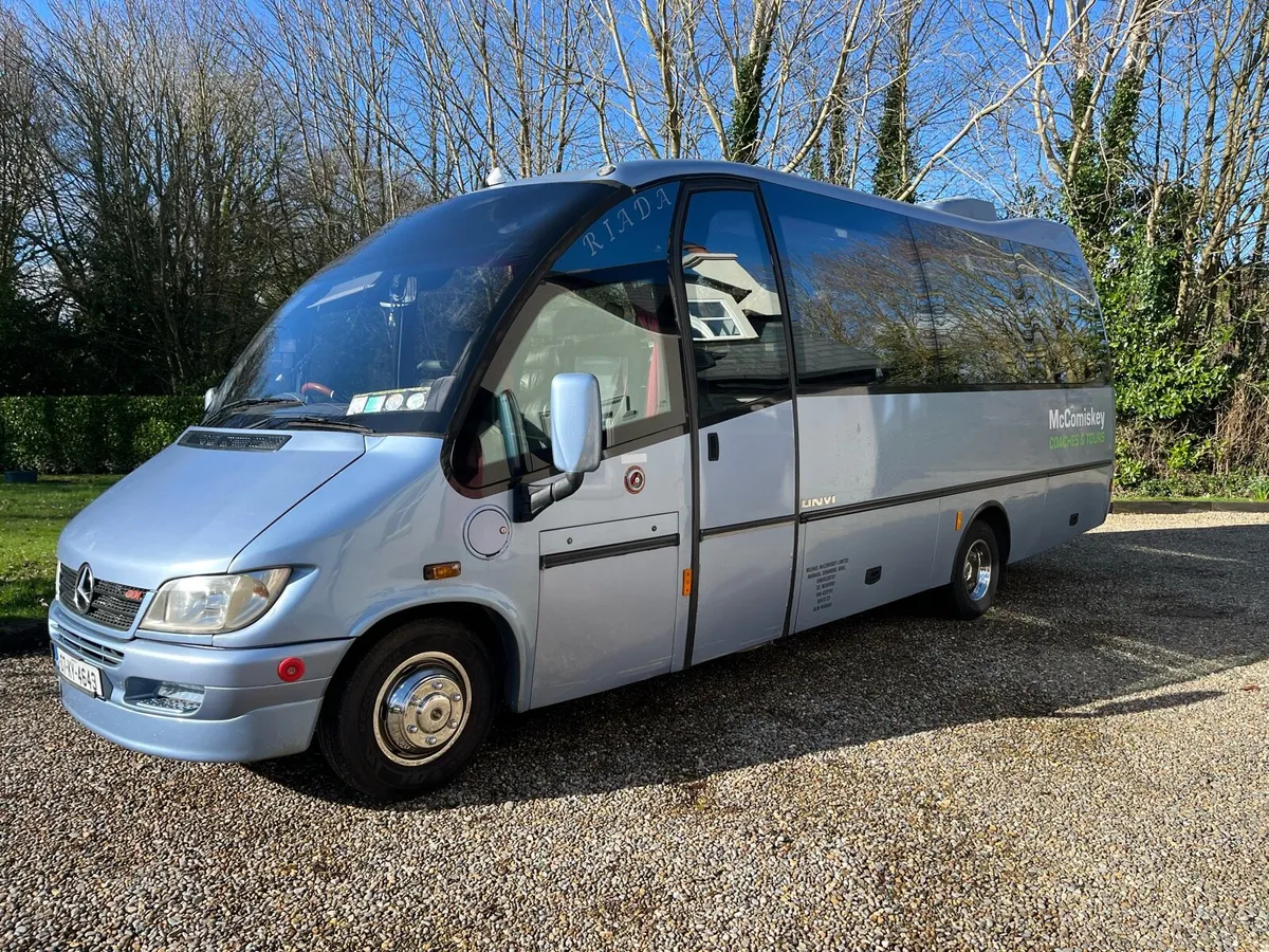 Mini Coach - Image 2