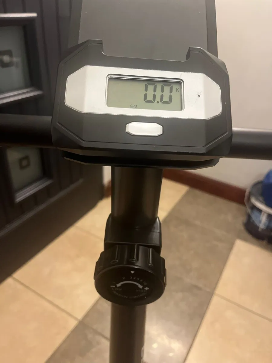 Exercise bike - Image 2