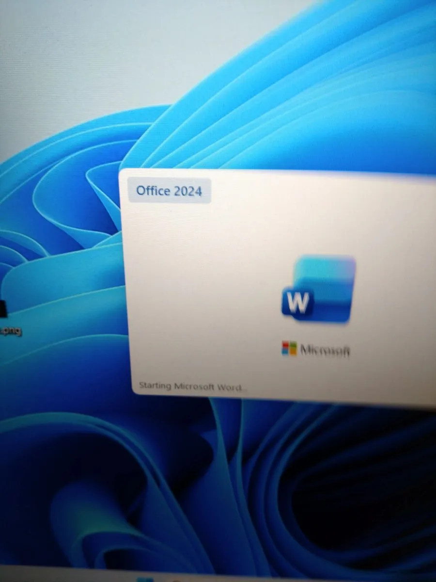 Lenovo ThinkCenter SFF Desktop PC + Intel Core i5 - Image 3