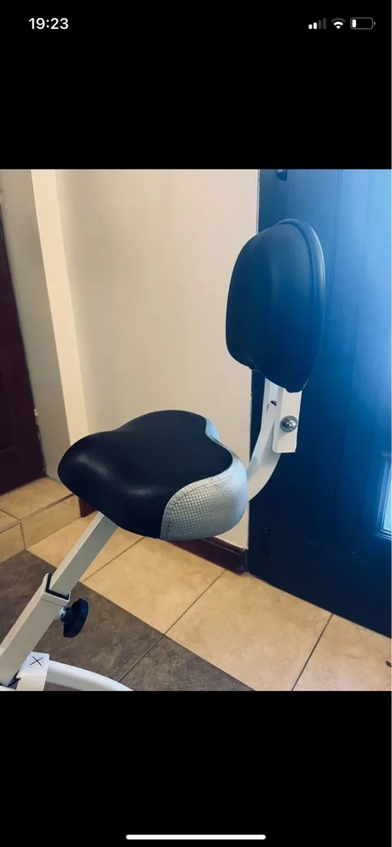 Exercise bike - Image 2