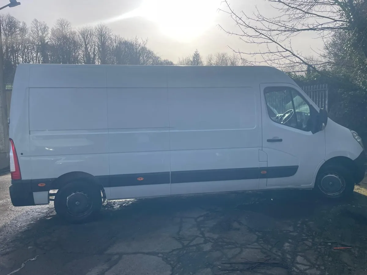 Renault Master 2017 - Image 4