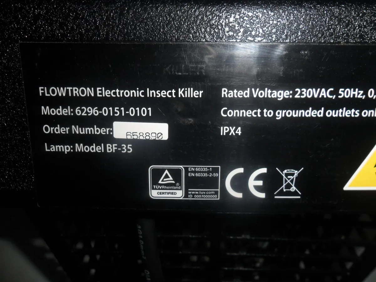 electronic insect killer - Image 2