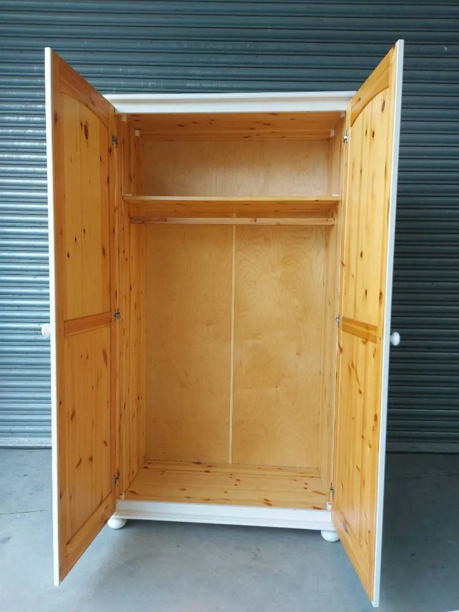 Wardrobe - Image 3