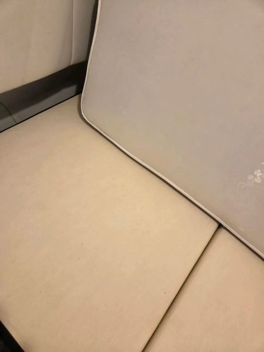 4 foot small double bed - Image 1