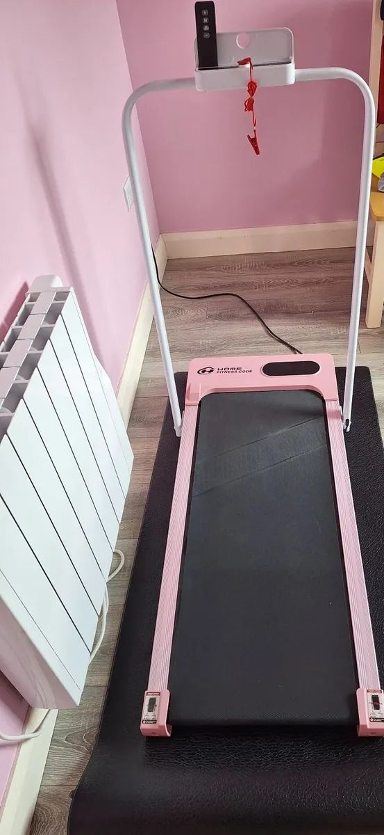 Walking pad with protective  mat - Image 1