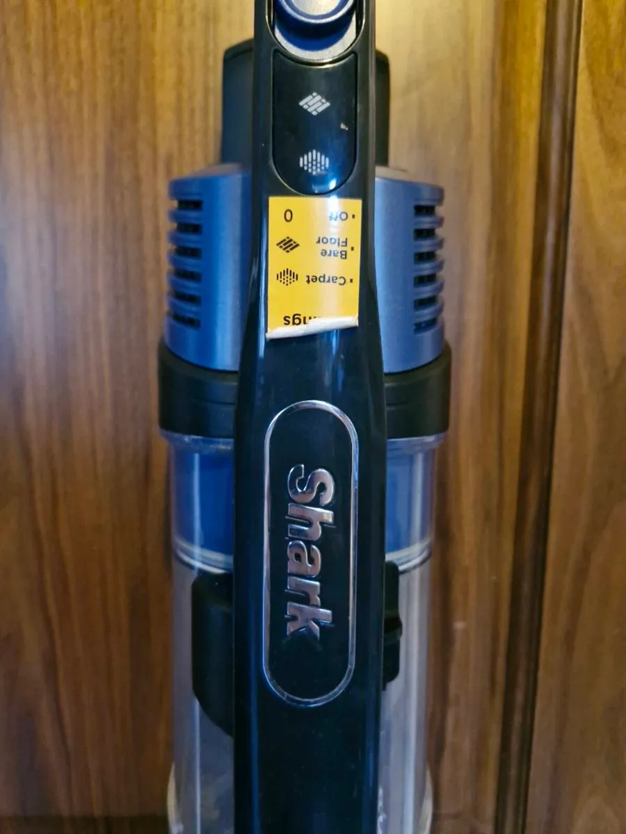 Shark Anti Hair Wrap Cordless Stick Vacuum Cleaner - Image 1