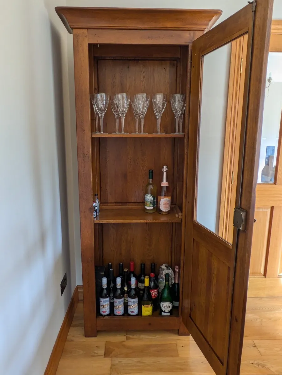 Dining Table - Image 4