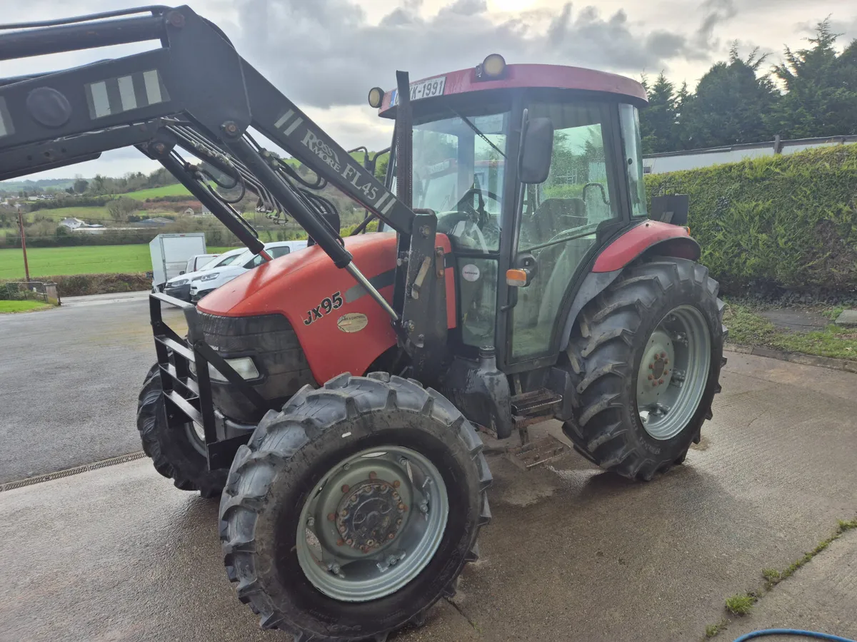 CASE JX 95 AND ROSSMORE LOADER - Image 4