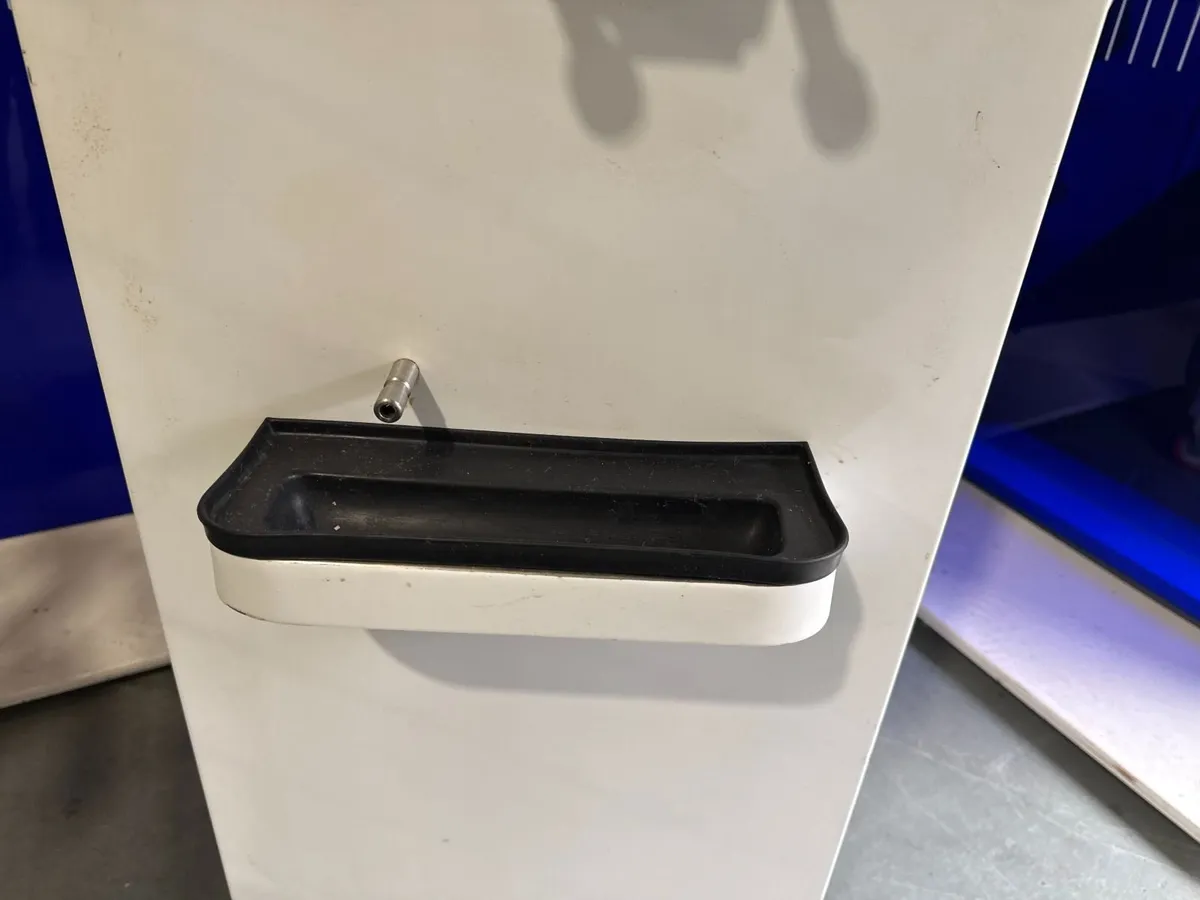 Online Auction Of A Ice-Cream Machine & More! - Image 1