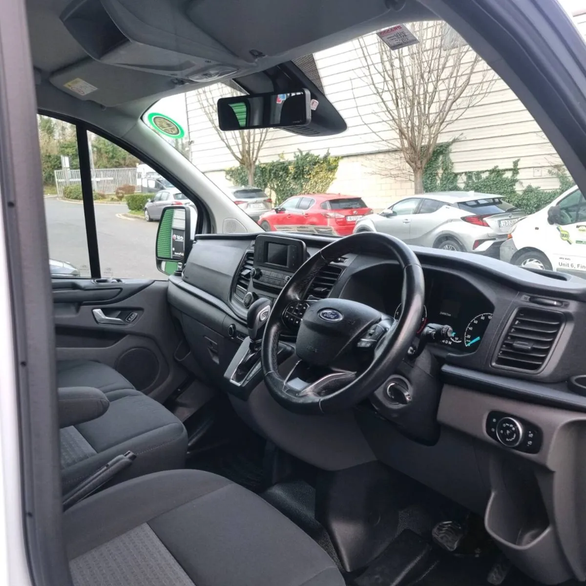 Taxi for rent automatic - Image 4