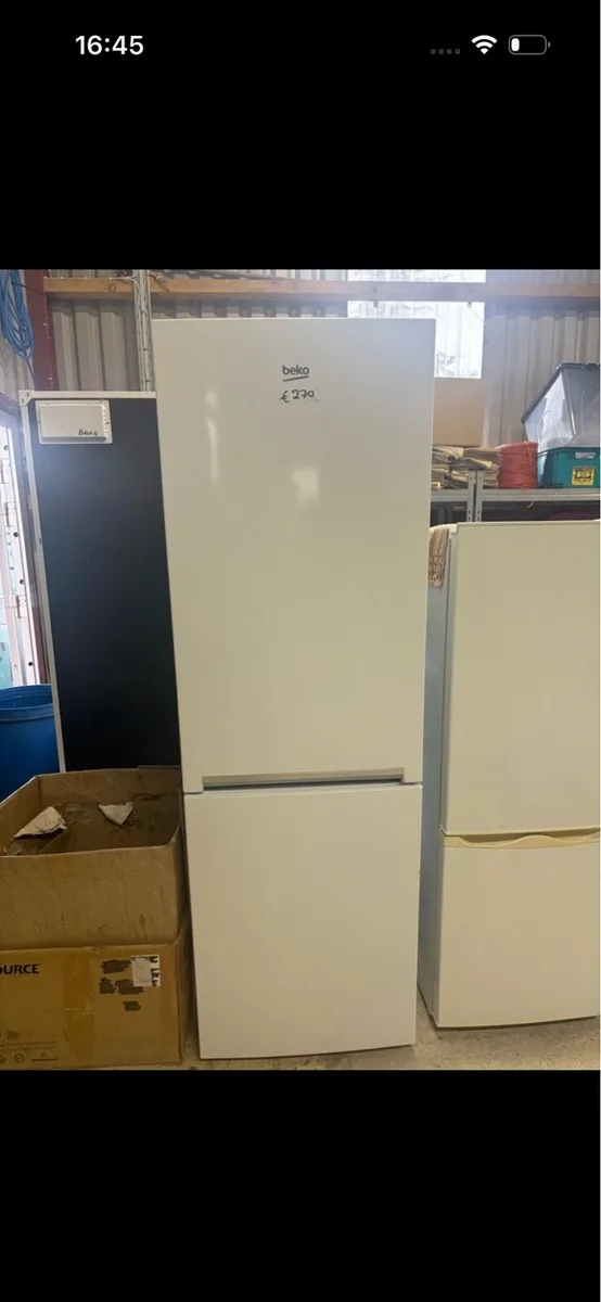 Beko fridge freezer - Image 1