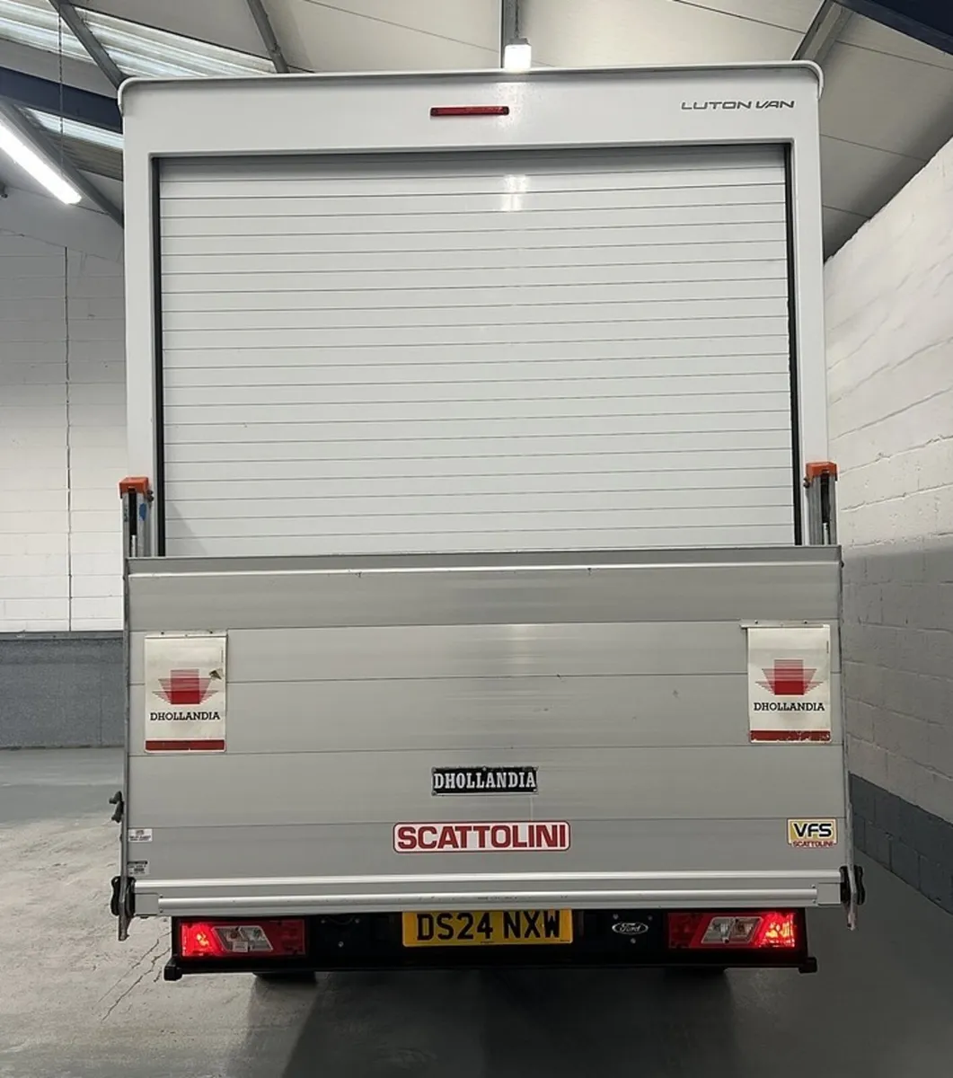 2024 Ford Transit Luton Box Van - Image 3