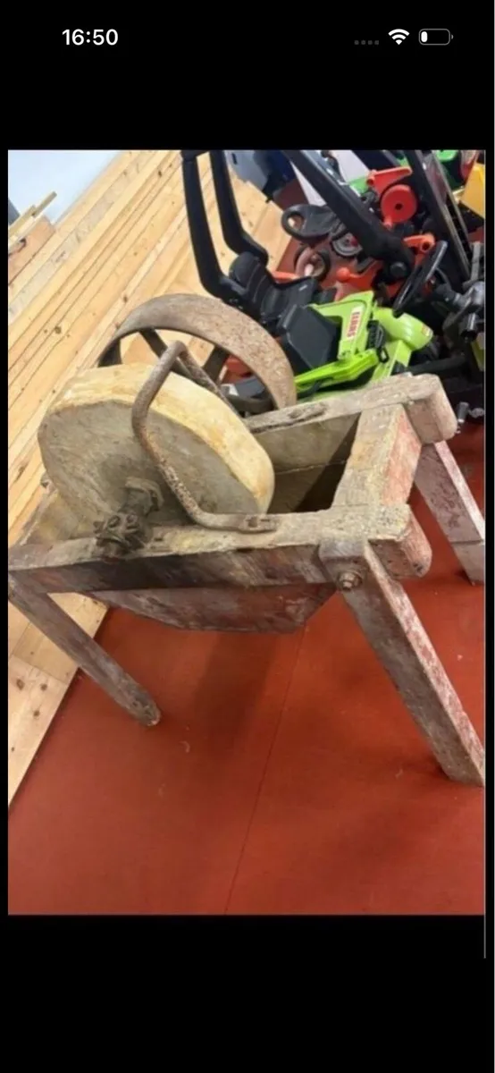 19 century stone wheel with stand and pully belt - Image 3