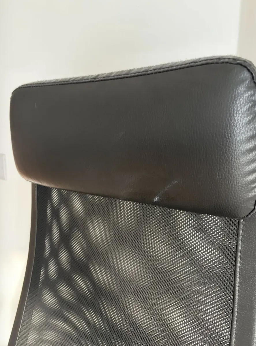 IKEA Markus Office Chair – Black Leather – €60 - Image 3