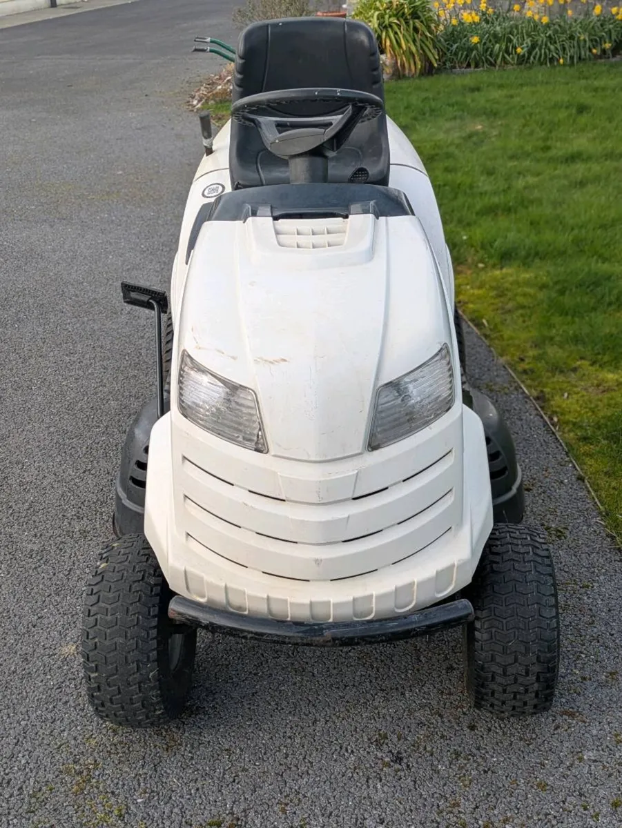 Alpina 19.5 hp Briggs and Stratton lawnmower - Image 2