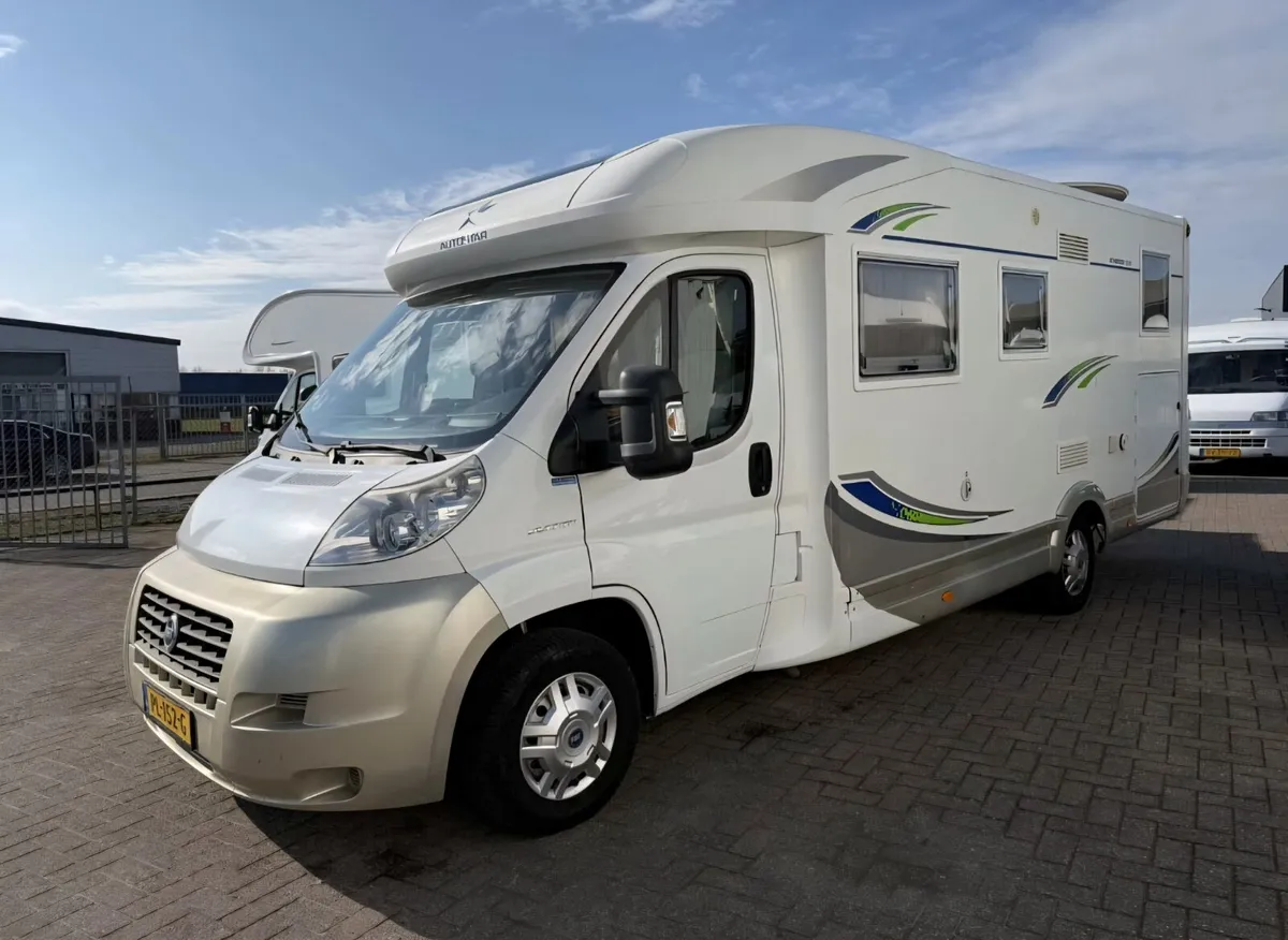 2007 AUTOSTAR ATHENOR 588 XXXL GARAGE - Image 2