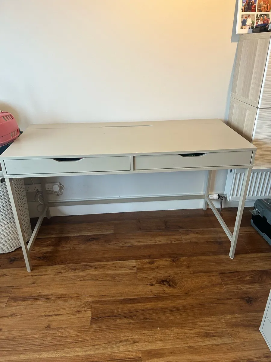 Desk and drawer unit - Image 3