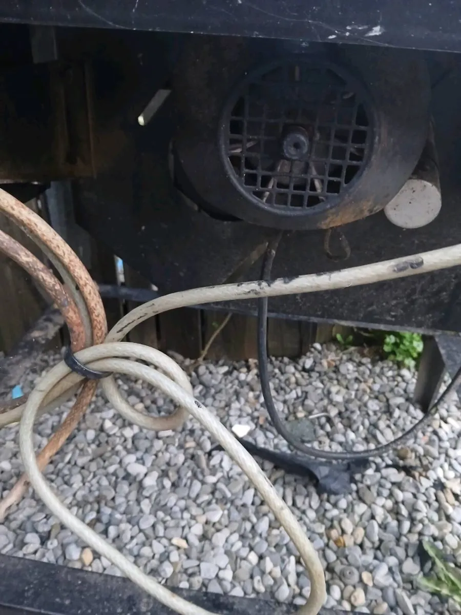 , table saw works perfect pm - Image 3