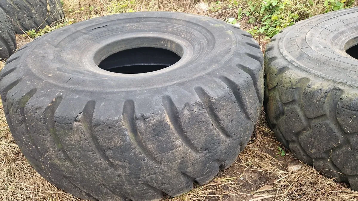 Dumptruck tyres - Image 3