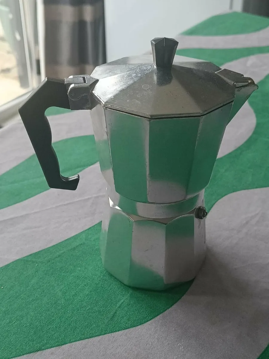 Classic Aluminium Espresso Maker (Moka Pot) - Image 1