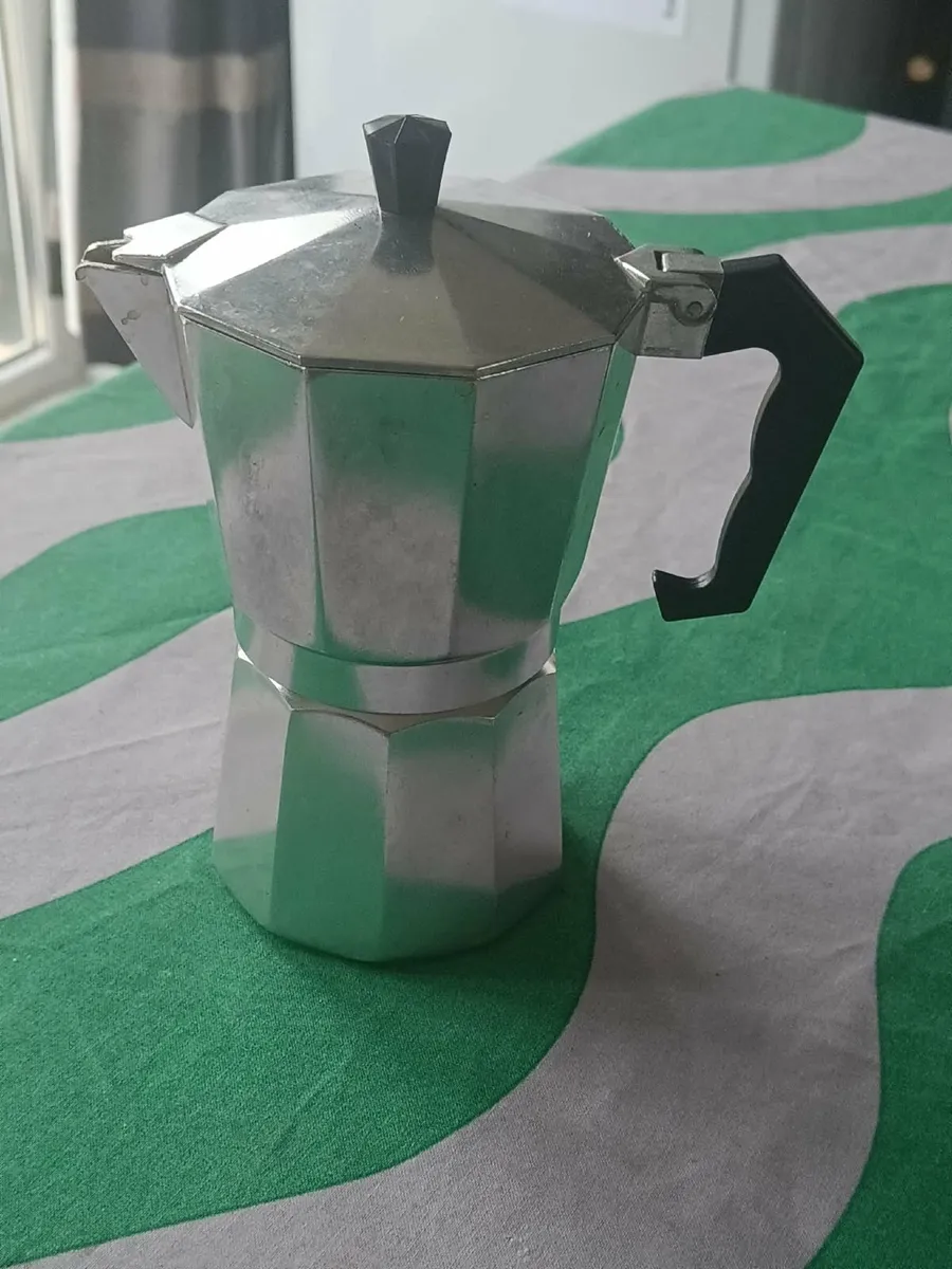 Classic Aluminium Espresso Maker (Moka Pot) - Image 3