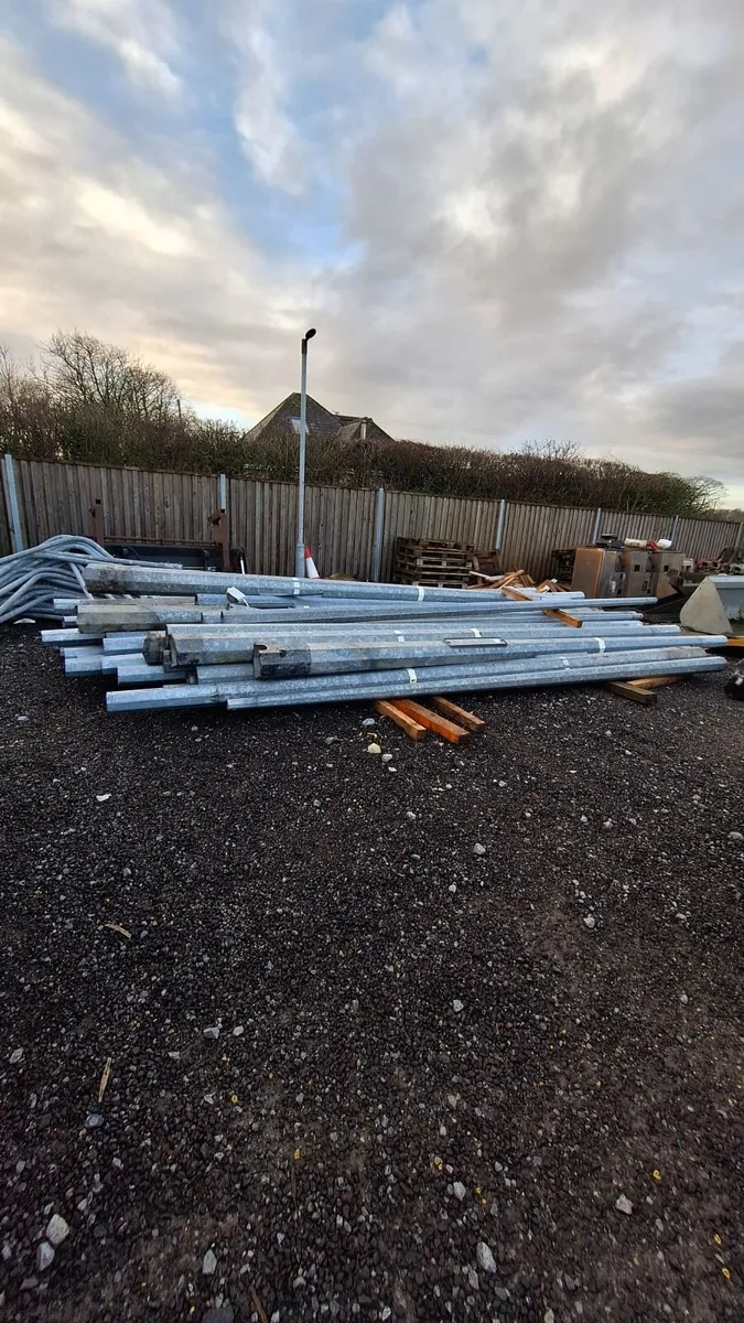 Lighting column - Image 1