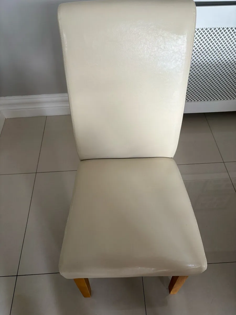 Dining chairs (6 available) - Image 1