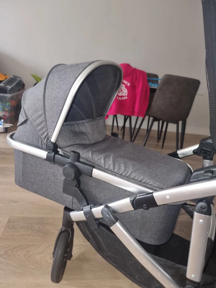 Double pram - Image 2