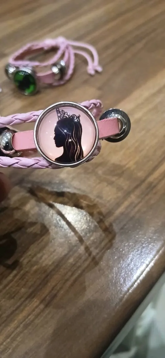 3 pieces of wicked jewellery - Image 3