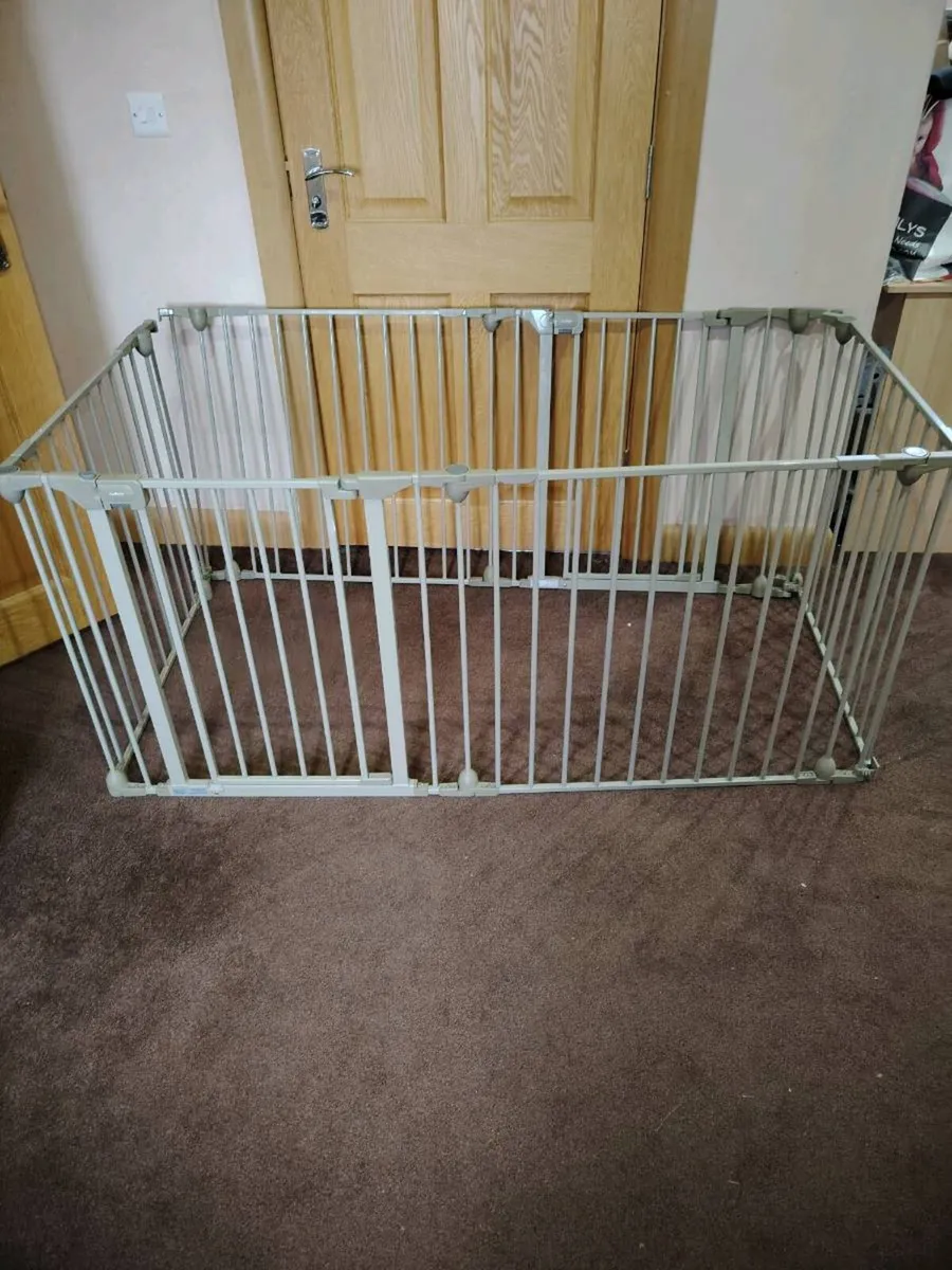 XL Baby gates - Image 1