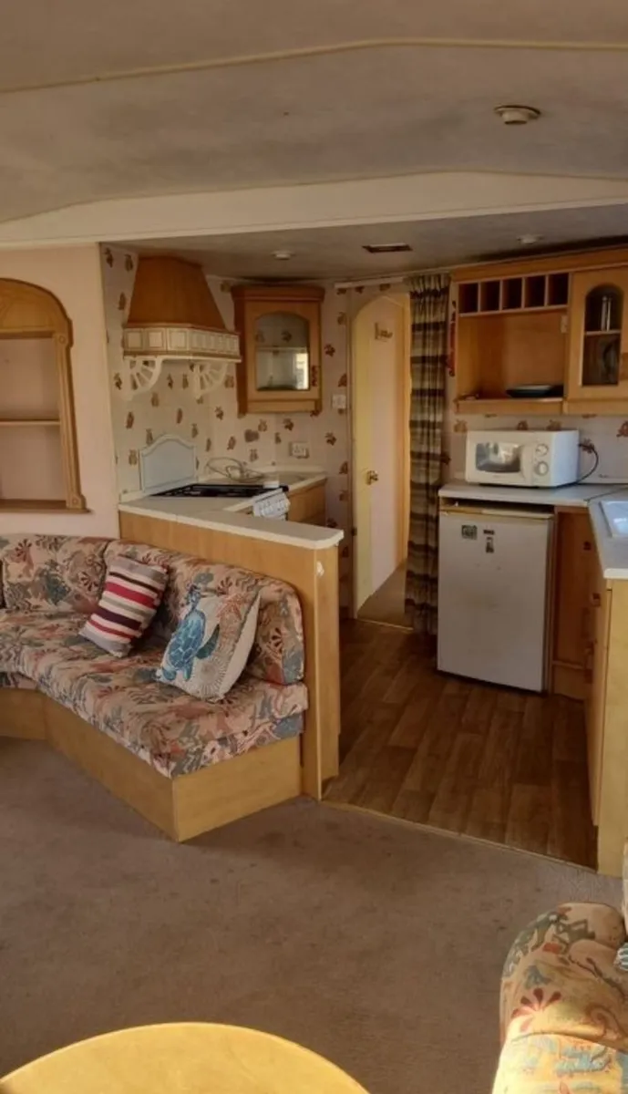 Mobile home - Image 1