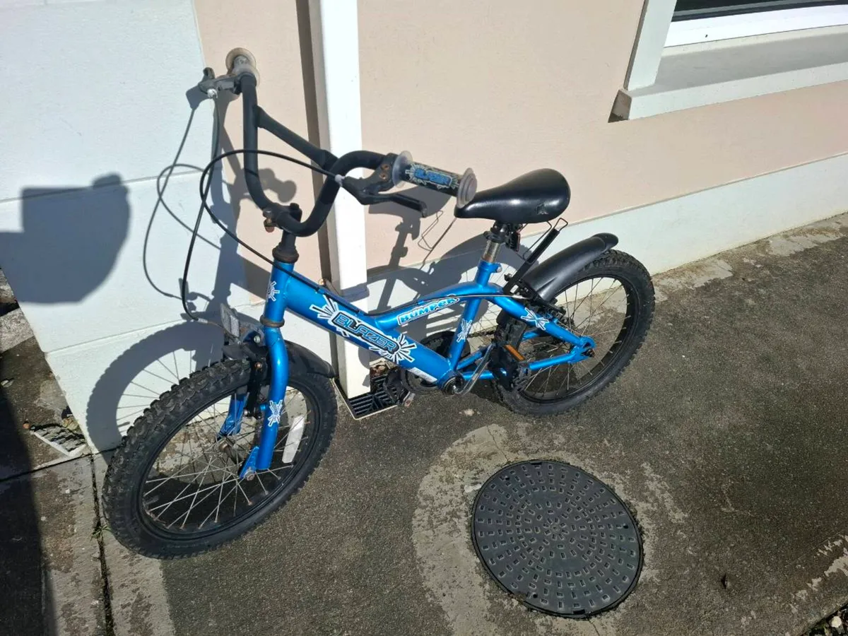 Boys 18inch bike - Image 2