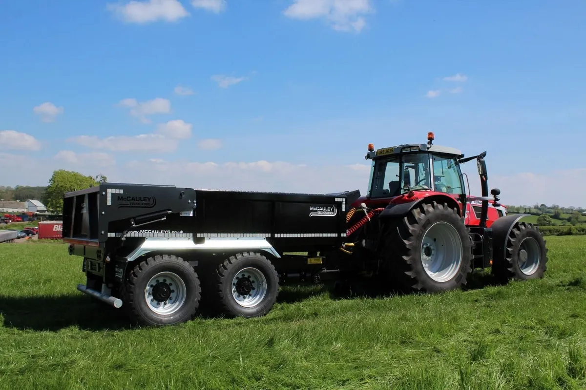 Mccauley  dump trailer - Image 2