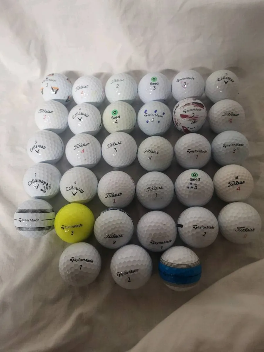 Golf balls - Image 1