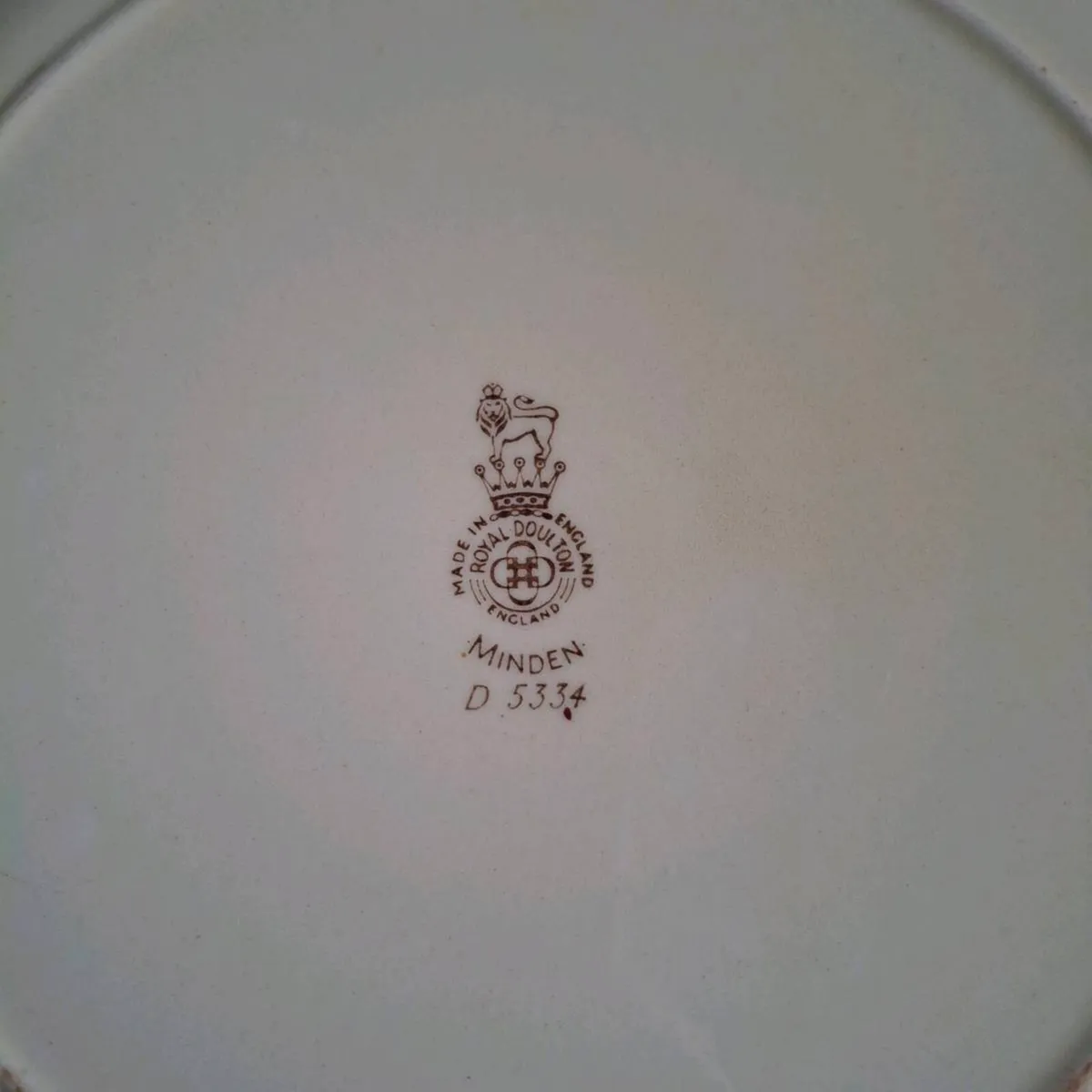 Royal Doulton Minden Plates - Image 4