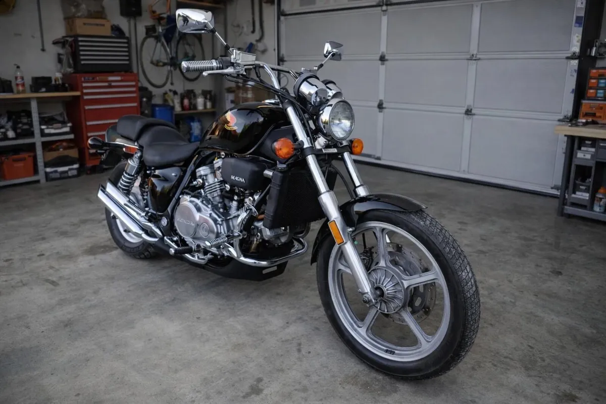 Honda supermagna 750 gsx1400 cx500 - Image 1