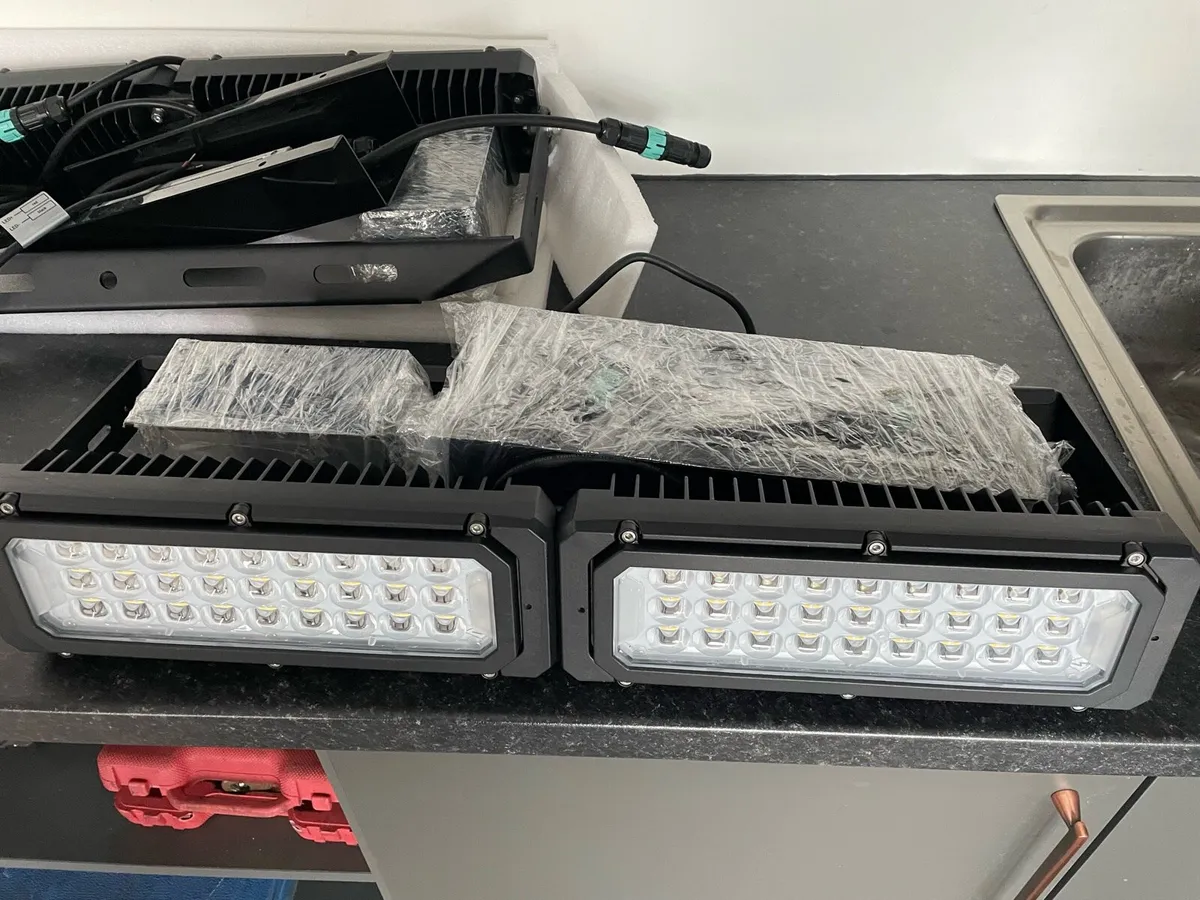 Jeep off road lights - Image 1