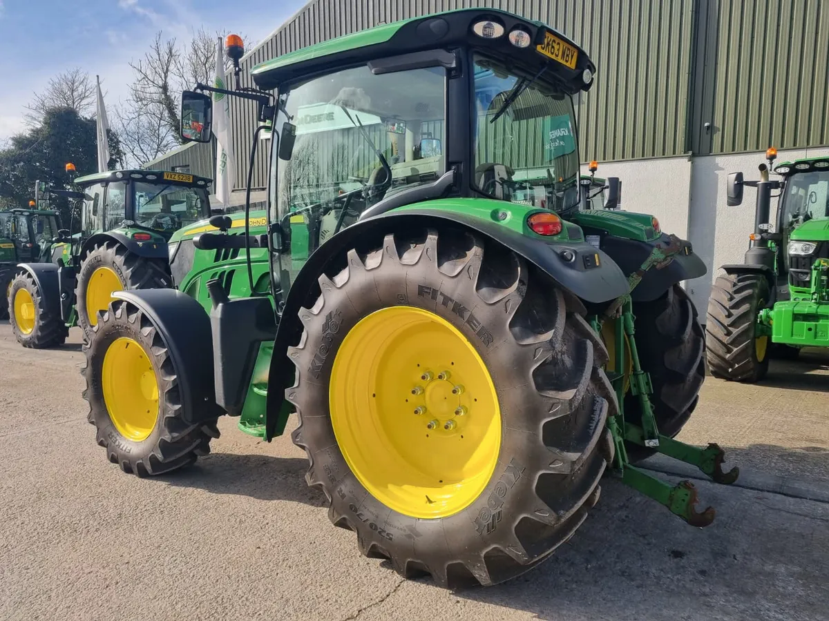 John Deere 6125R (2013) - Image 2