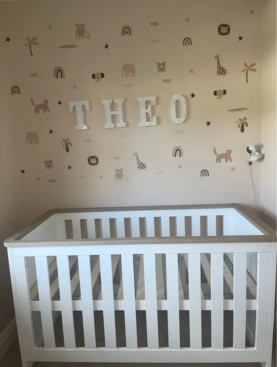 Tutti Bambini Verona Cot Bed RRP €430 - Image 2