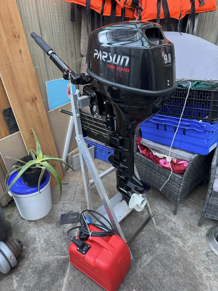 Parsun Four Stroke Boat Engine (9.8HP) - Image 1