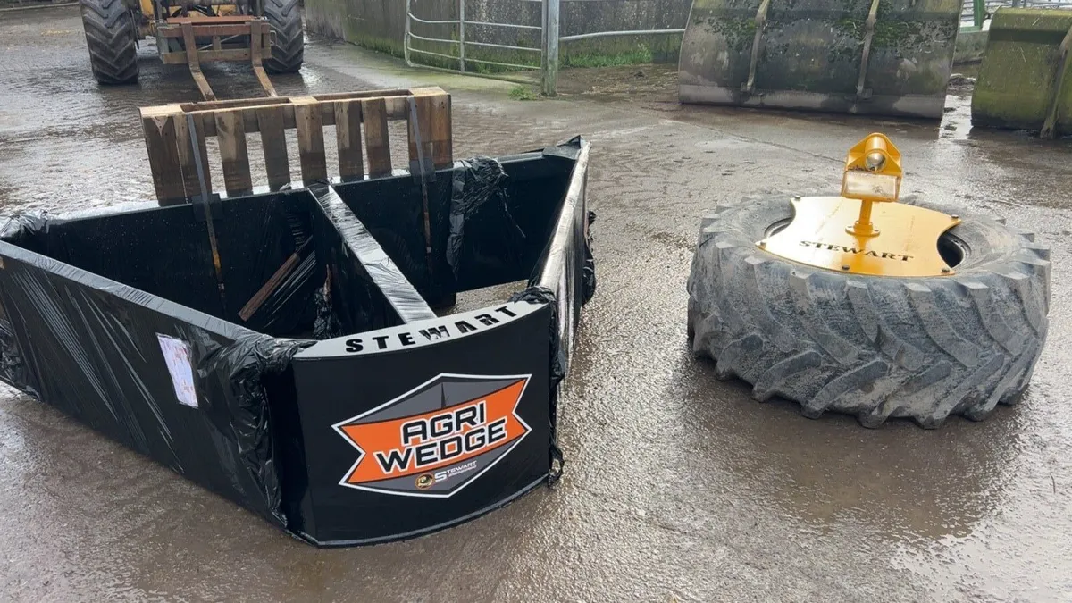 Stewart silage pushers and silage wedges