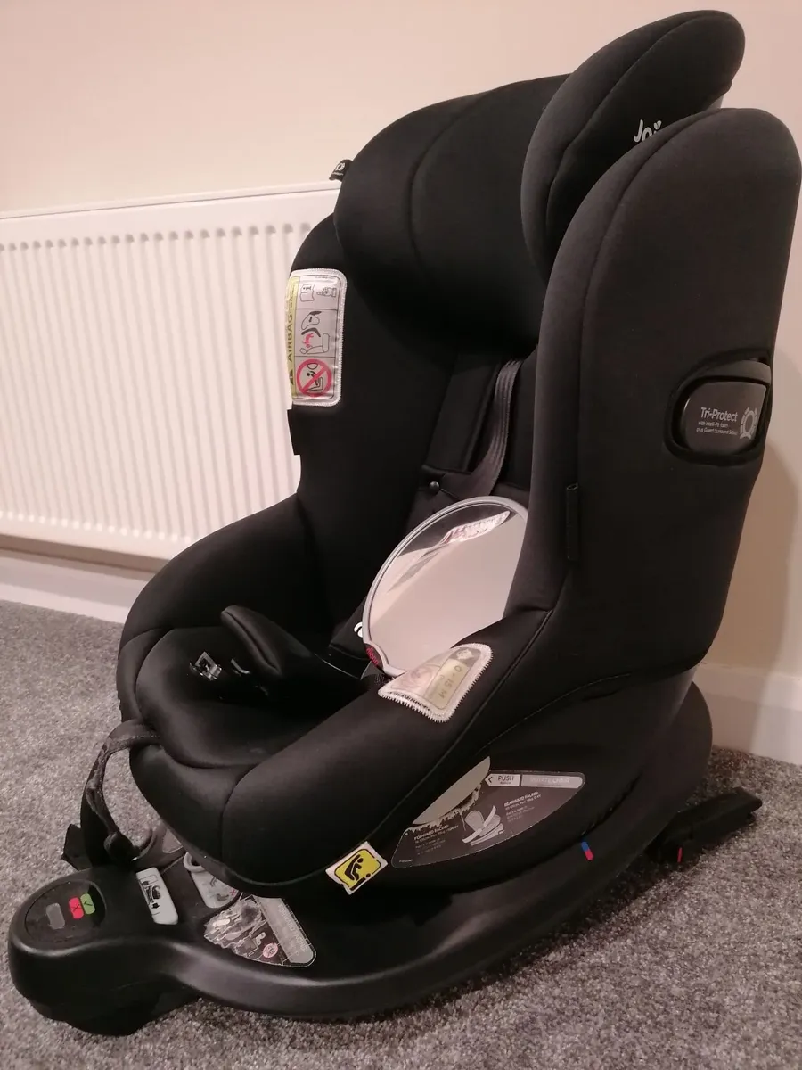 Kids Joie Car seat - Image 1