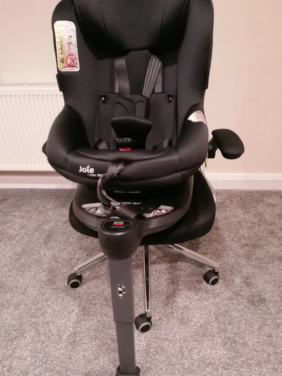 Kids Joie Car seat - Image 2