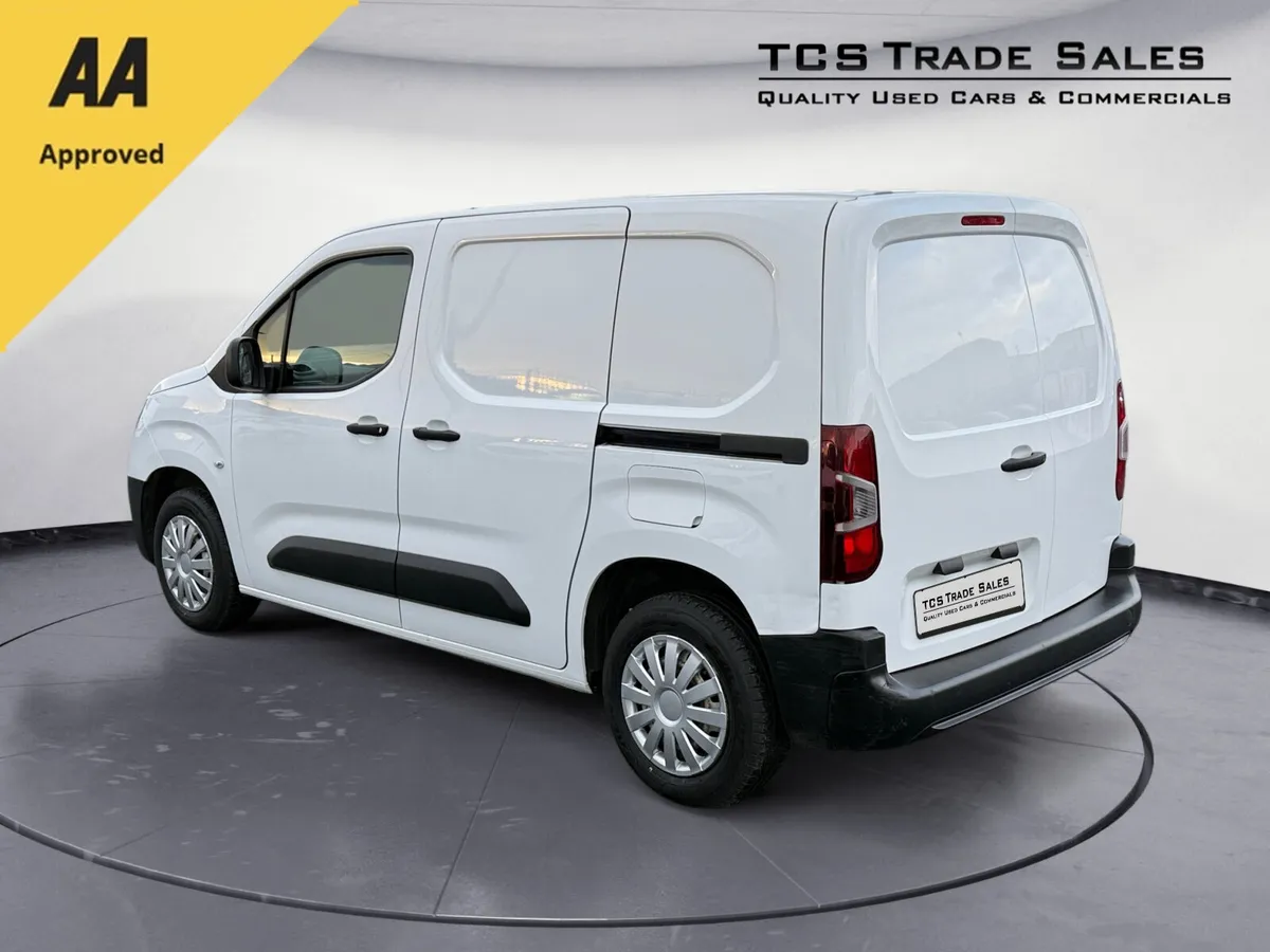 2021 OPEL COMBO 1.5HDI 3 SEATS - Image 3